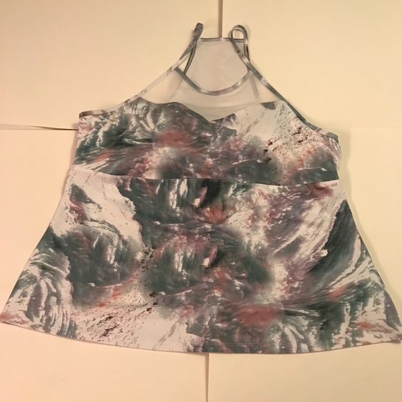 Fabletics Tops - NWOT Fabletics Workout Top with Build-In Bra